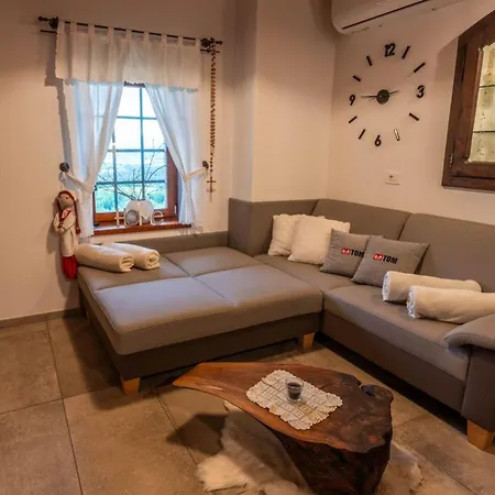 Kump - Happy Apartman Novo Mesto